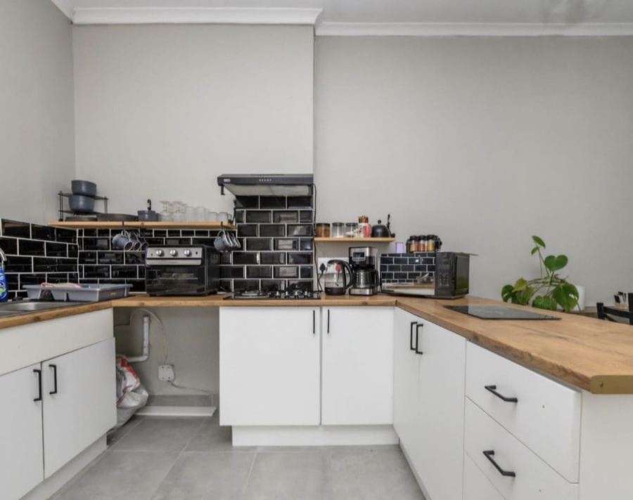 5 Bedroom Property for Sale in Mill Park Eastern Cape